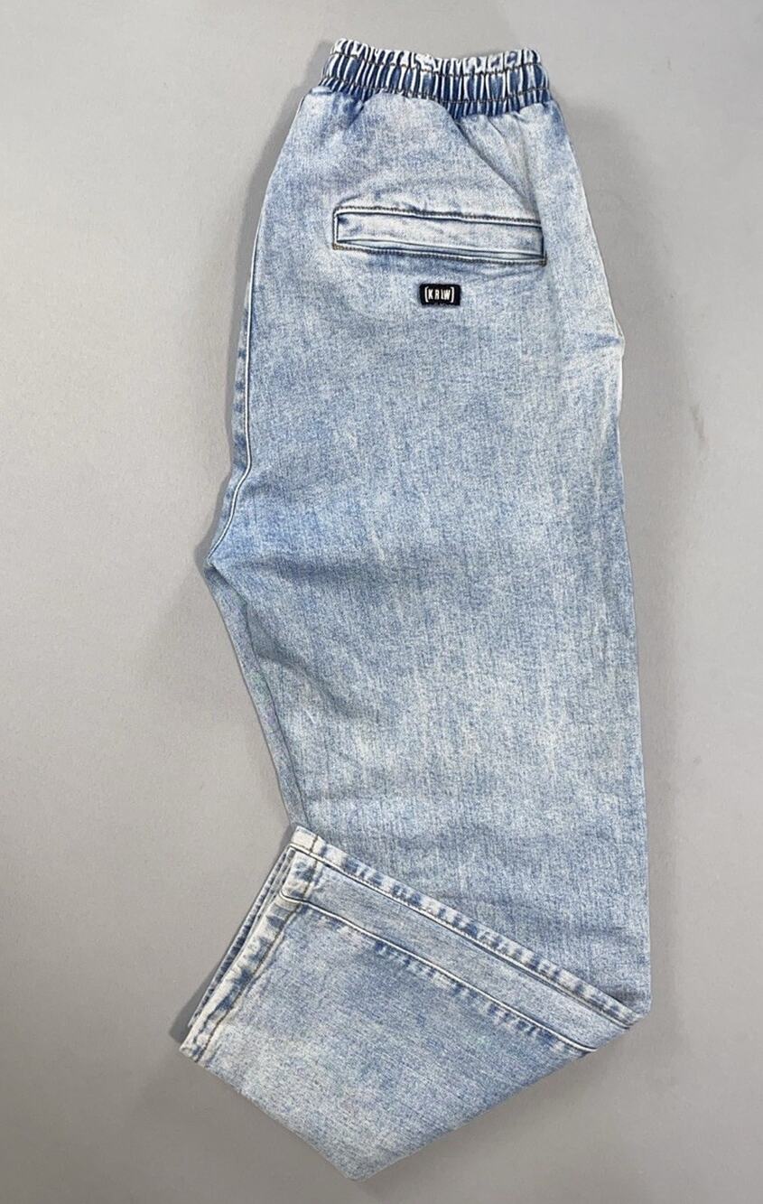 KR3W Krew Elastic Waist Relaxed Taper Denim Jogger Jeans. Light Wash, Men's M